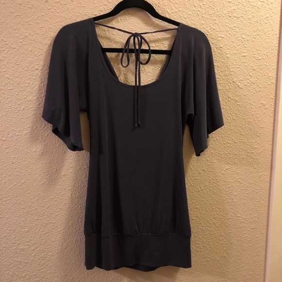 Studio Y low cut blouse - Picture 3 of 6